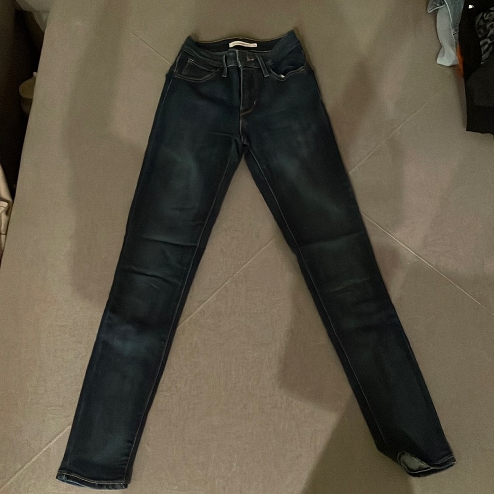 Levis 721 high rise skinny jeans